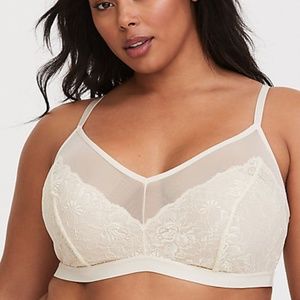 TORRID Ivory Lace Bralette, Size 2